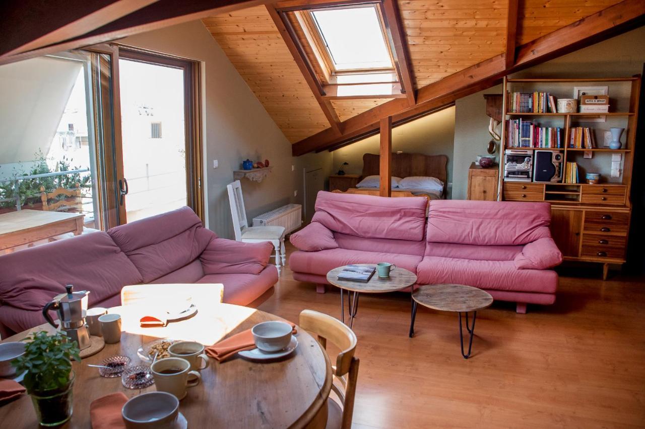 Country Style Attic In The Heart Of Preveza公寓 外观 照片